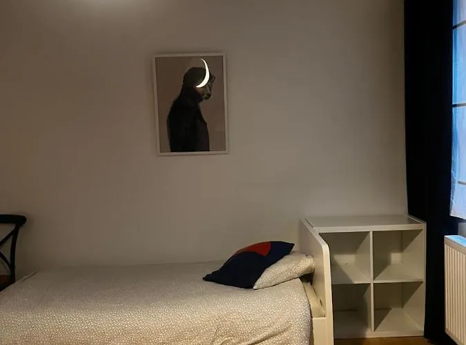 202 Апартаменти *