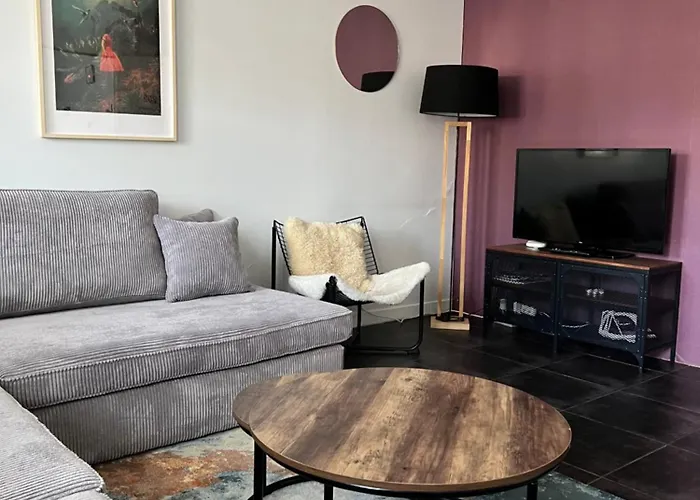 202 Апартаменти *